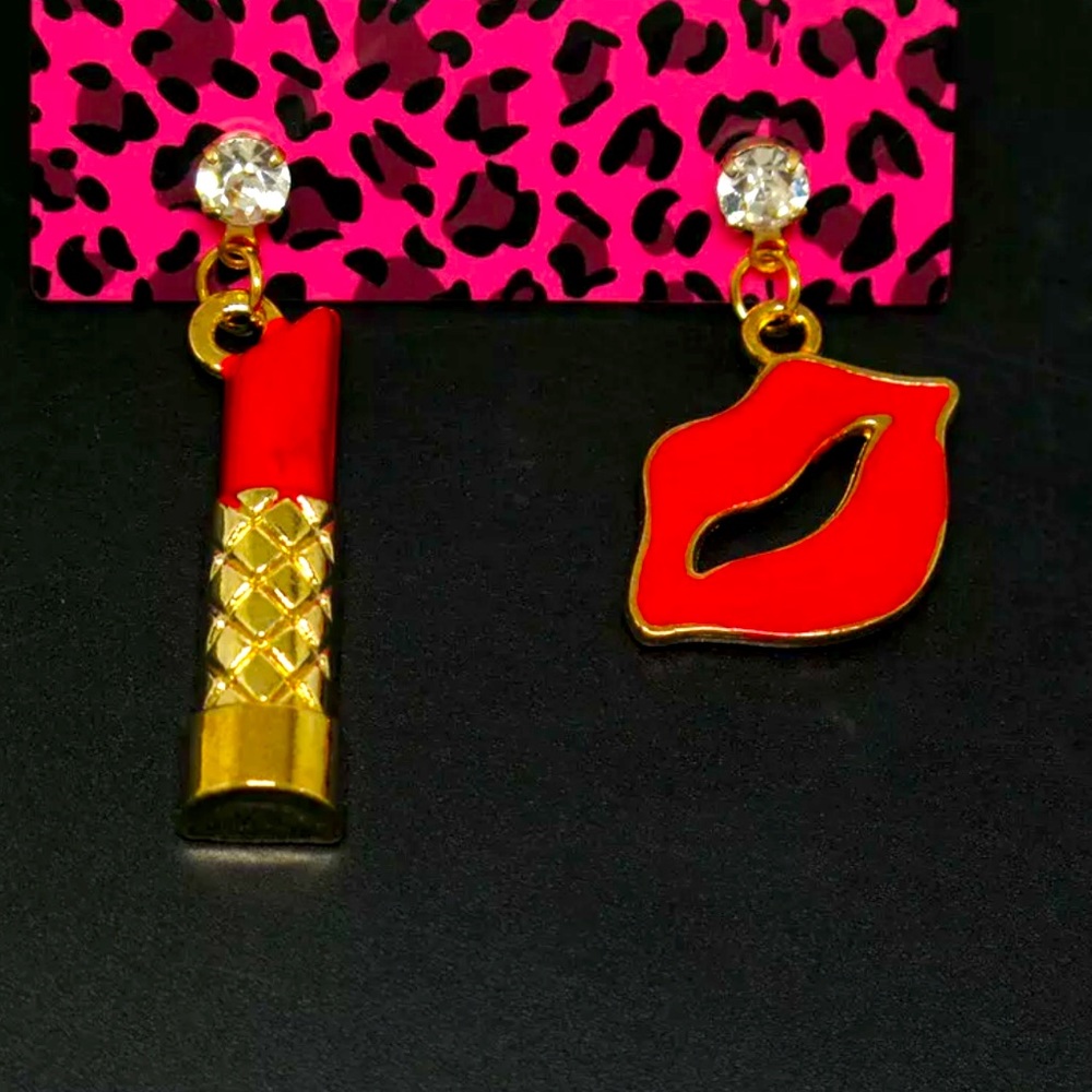 New BetseyJohnson Red Lips & Lipstick Earrings